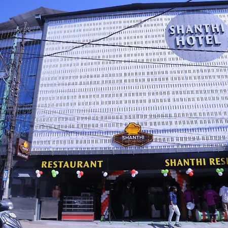 Shanthi Residency Pathanāmthitta Extérieur photo